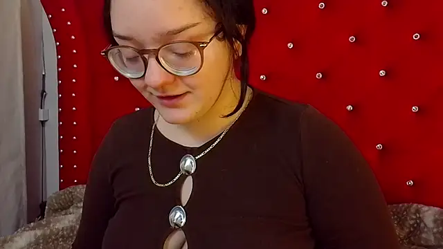 Snapshot of charlotte1-ls chatting on September 8, 2025, 9:36 pm charlotte1-ls online show from September 8, 2025, 9:36 pm