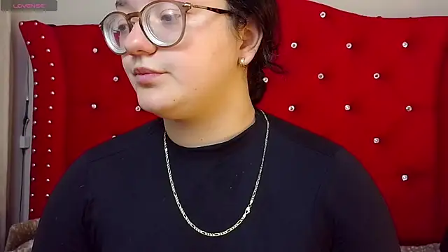 Snapshot of charlotte1-ls chatting on September 17, 2025, 9:16 pm charlotte1-ls online show from September 17, 2025, 9:16 pm