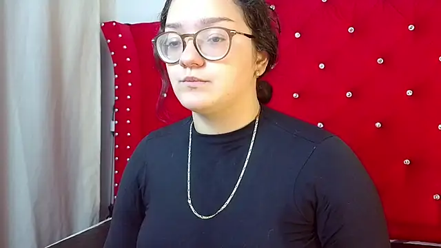 Snapshot of charlotte1-ls chatting on September 19, 2025, 9:26 pm charlotte1-ls online show from September 19, 2025, 9:26 pm