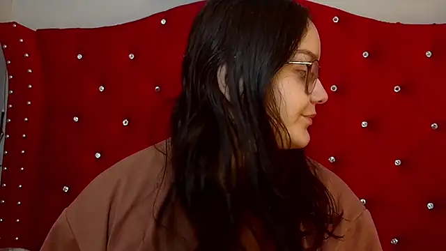 Snapshot of charlotte1-ls chatting on October 14, 2025, 9:48 pm charlotte1-ls online show from October 14, 2025, 9:48 pm