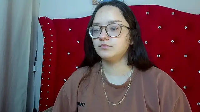 Snapshot of charlotte1-ls chatting on October 21, 2025, 10:21 pm charlotte1-ls online show from October 21, 2025, 10:21 pm