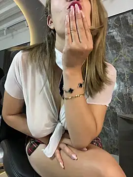 gwen ashly online show from March 21, 2026, 8:34 pm