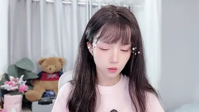 AnAn-520 online show from December 15, 2025, 2:49 am