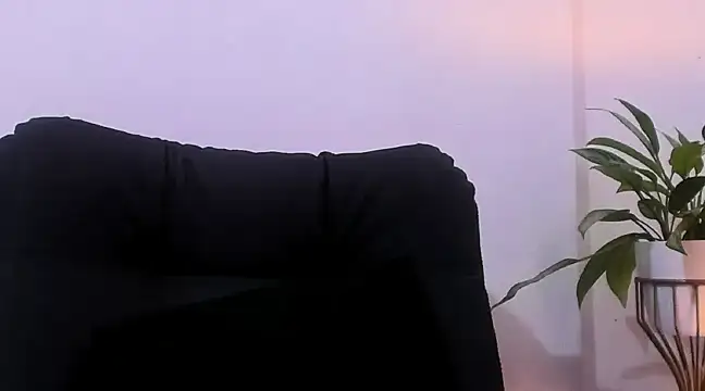 Snapshot of CruzVega chatting on February 5, 2025, 1:47 am CruzVega online show from February 5, 2025, 1:47 am