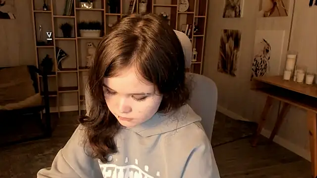 Elainebeness online show from September 21, 2025, 10:11 pm