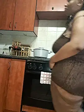 thicktash online show from February 2, 2025, 3:39 pm