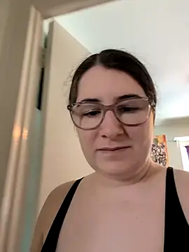 GeekyJavaGoddess online show from February 9, 2026, 4:11 pm