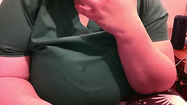 Maebi online show from December 7, 2024, 2:53 am