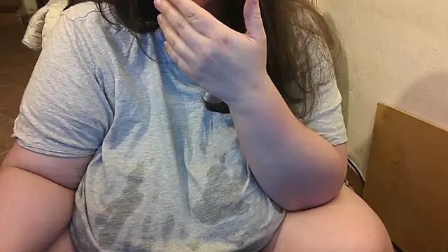 Maebi online show from September 28, 2025, 10:15 pm