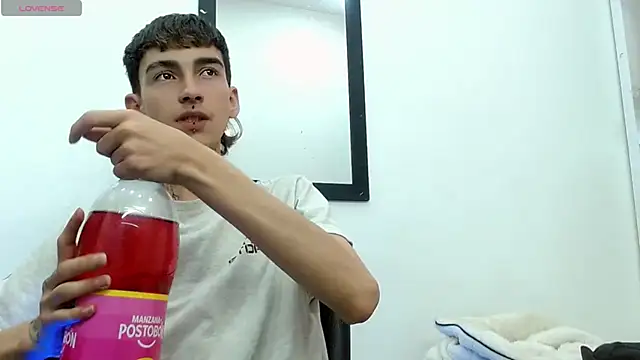 ttimy x boy online show from October 7, 2025, 4:20 am