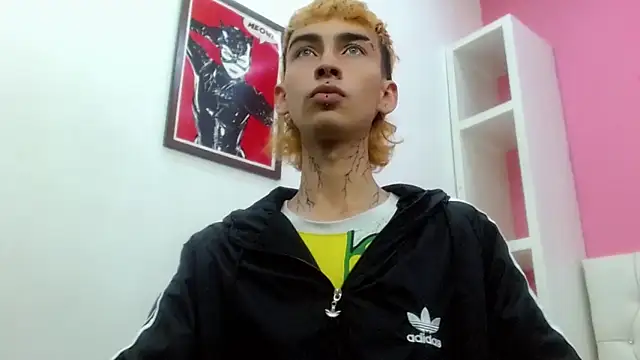 ttimy x boy online show from March 4, 2026, 7:09 pm