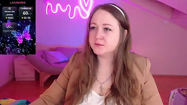 LizzyShine online show from December 5, 2024, 4:12 pm