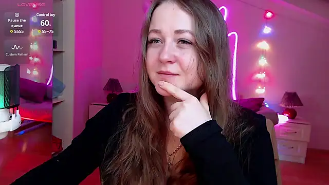 LizzyShine online show from February 4, 2025, 7:11 pm