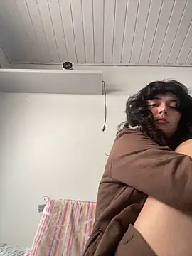 magalunabb online show from October 22, 2025, 4:18 pm