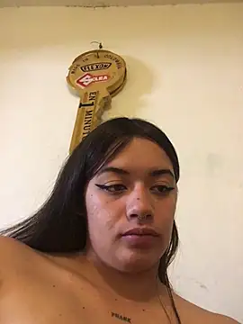 Snapshot of Miss_oliviaa chatting on December 17, 2024, 7:15 pm Miss oliviaa online show from December 17, 2024, 7:15 pm