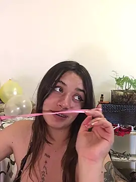 Snapshot of Miss_oliviaa chatting on January 22, 2025, 7:56 pm Miss oliviaa online show from January 22, 2025, 7:56 pm