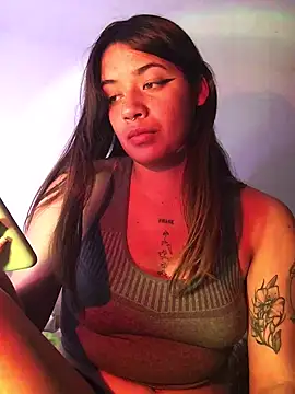 Snapshot of Miss_oliviaa chatting on February 7, 2025, 12:31 am Miss oliviaa online show from February 7, 2025, 12:31 am