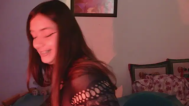 Snapshot of Miss_oliviaa chatting on March 20, 2025, 4:53 pm Miss oliviaa online show from March 20, 2025, 4:53 pm