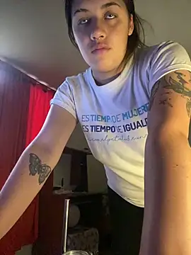 Miss oliviaa online show from May 6, 2026, 9:31 pm