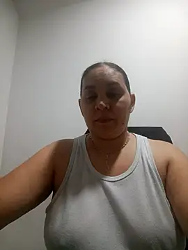 MirandaSoto online show from September 18, 2025, 4:03 am