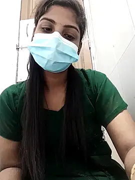 Cute-Lina online show from December 19, 2024, 5:40 am