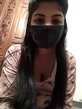 Cute-Lina online show from December 25, 2024, 7:02 pm