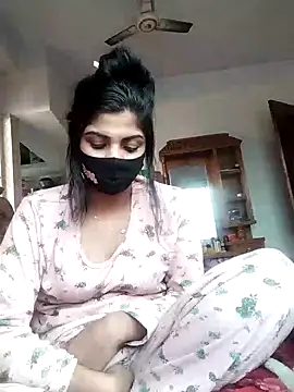 Cute-Lina online show from January 10, 2025, 8:40 am