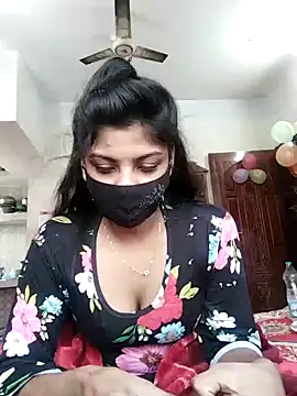 Cute-Lina online show from January 17, 2025, 4:06 am
