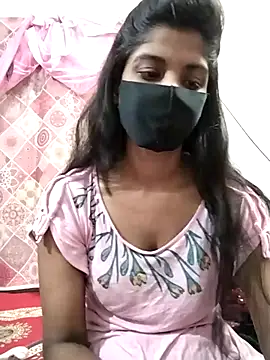 Cute-Lina online show from February 17, 2025, 9:52 pm