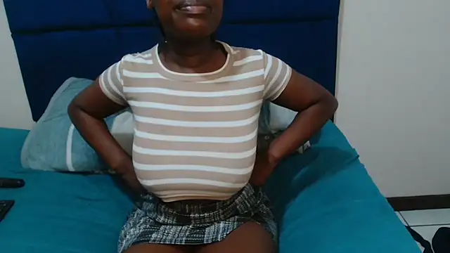 MilkyTitties online show from July 16, 2026, 9:26 am