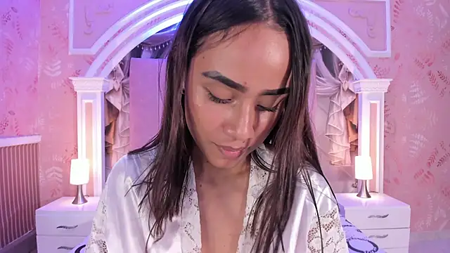 Snapshot of sheyla_sweet18 chatting on December 19, 2024, 2:01 am sheyla sweet18 online show from December 19, 2024, 2:01 am