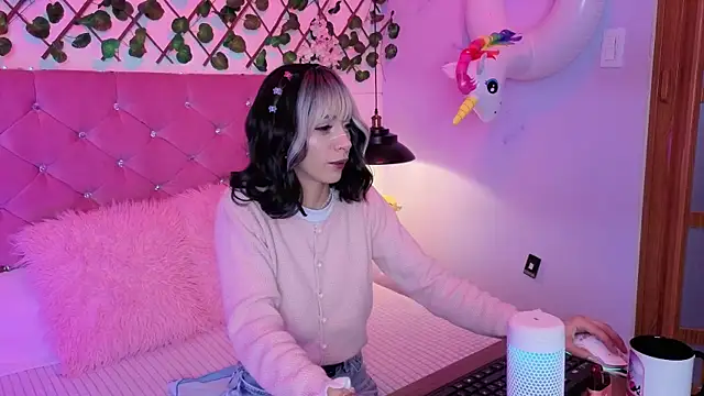 Snapshot of lauren_evans96 chatting on March 14, 2026, 4:40 am lauren evans96 online show from March 14, 2026, 4:40 am