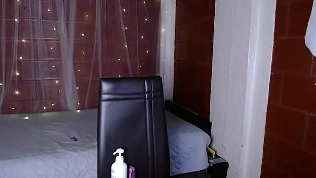 Snapshot of Priyalakshmi_ chatting on September 27, 2025, 11:48 am Priyalakshmi  online show from September 27, 2025, 11:48 am