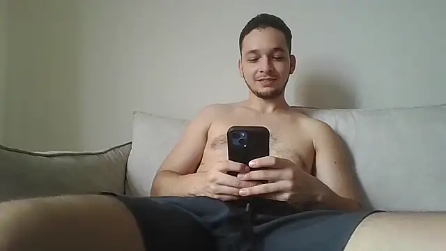 Snapshot of LabronsAd chatting on October 30, 2025, 2:40 pm LabronsAd online show from October 30, 2025, 2:40 pm