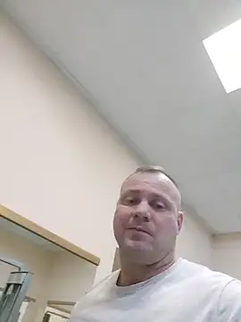 Snapshot of Crek666 chatting on February 15, 2026, 7:51 am Crek666 online show from February 15, 2026, 7:51 am