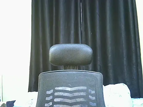 Snapshot of Horny-slut_ chatting on September 18, 2025, 5:53 am Horny-slut  online show from September 18, 2025, 5:53 am