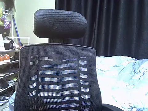 Snapshot of Horny-slut_ chatting on October 6, 2025, 12:08 am Horny-slut  online show from October 6, 2025, 12:08 am