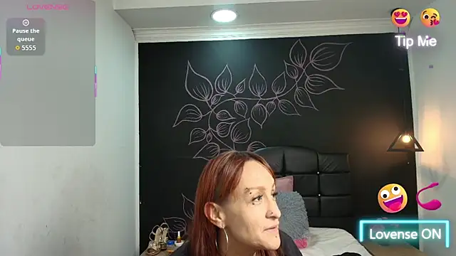 Snapshot of NatashaMason_ chatting on October 18, 2025, 11:55 am NatashaMason  online show from October 18, 2025, 11:55 am