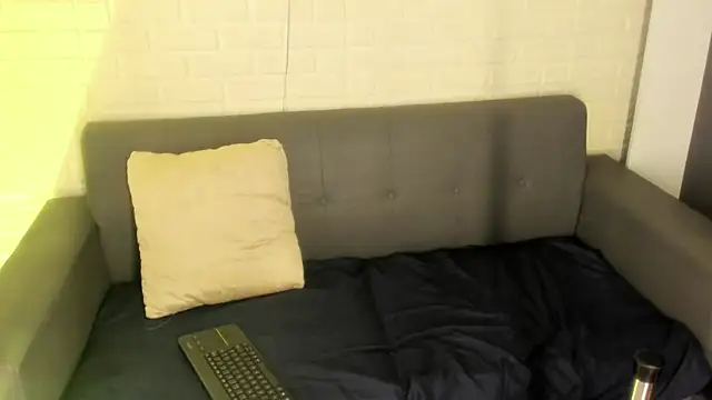 karina gomez 18 online show from September 29, 2025, 11:15 am