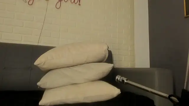 Snapshot of karina_gomez_18 chatting on February 8, 2026, 11:35 am karina gomez 18 online show from February 8, 2026, 11:35 am