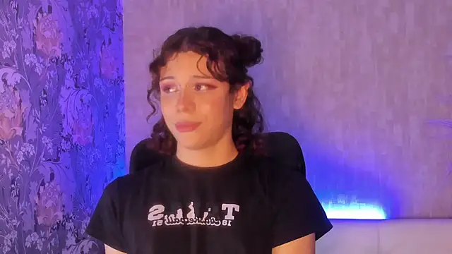 Snapshot of pixy_20 chatting on October 29, 2025, 3:20 am pixy 20 online show from October 29, 2025, 3:20 am