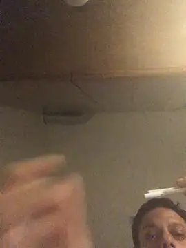 FrettedLodine online show from February 6, 2026, 2:27 am