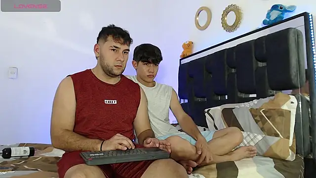 Valerio 22 online show from November 12, 2025, 1:17 am