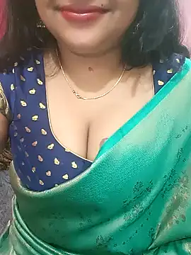 Snapshot of Ashwini_Gowda_91 chatting on December 11, 2024, 5:37 pm Ashwini Gowda 91 online show from December 11, 2024, 5:37 pm