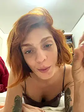 spacegirlll online show from January 16, 2026, 4:05 am