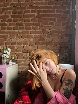 spacegirlll online show from February 22, 2026, 5:00 pm