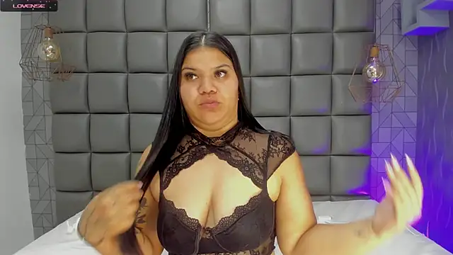 mile uribe online show from February 4, 2025, 10:21 am