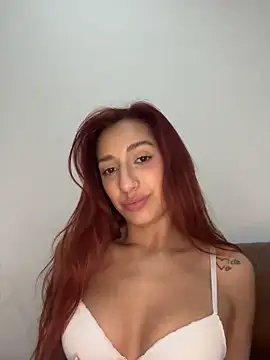 julialupato1606 online show from March 11, 2025, 12:54 am