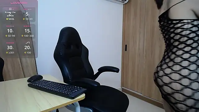 Snapshot of karoll_marquez chatting on September 27, 2025, 11:10 pm karoll marquez online show from September 27, 2025, 11:10 pm