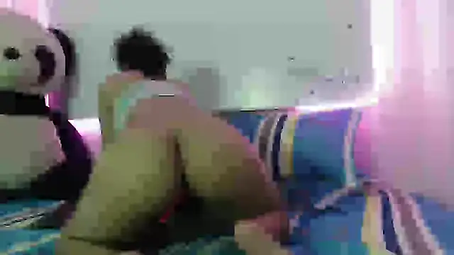 Snapshot of LAURA_SMIITH chatting on February 19, 2025, 7:27 pm LAURA SMIITH online show from February 19, 2025, 7:27 pm